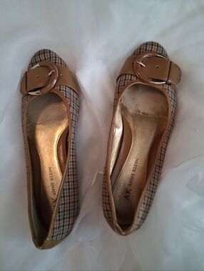Women's Loved Anne Klein Women's Tan Plaid Ballet Flats with Buckle